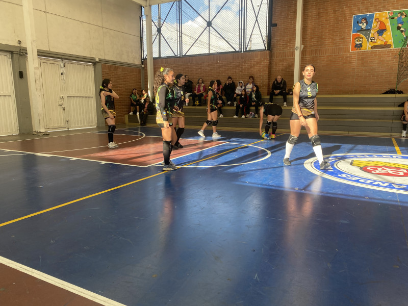 Amistosos con otro clubes o escuelas Legendarios Escuela de Formacion Deportiva