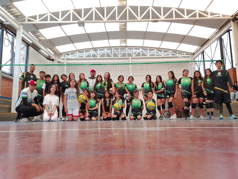 Nueva cancha cubierta Legendarios Escuela de Formacion Deportiva